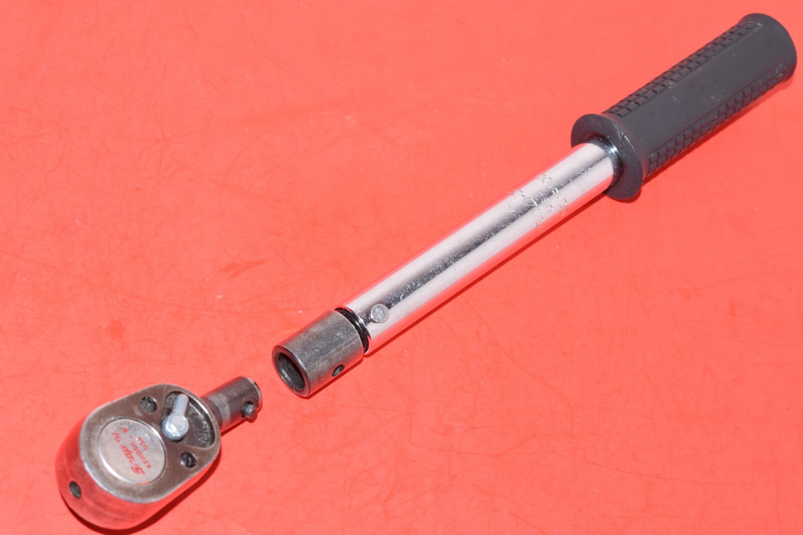 Snap-On 3/8” Drive SAE Interchangeable Head 100 In Lb Preset Torque Wrench