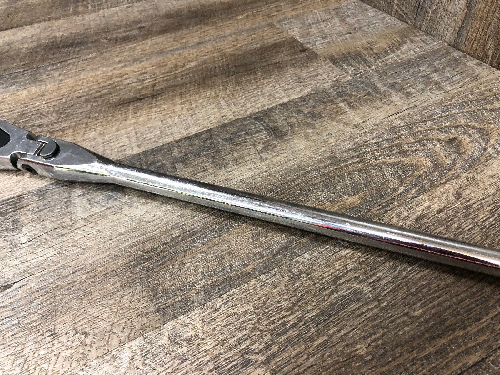 Matco Tools 1/2″ Dr 25-5/8″ Eighty8 Tooth Locking Flex Ratchet Chrome CFR248LF