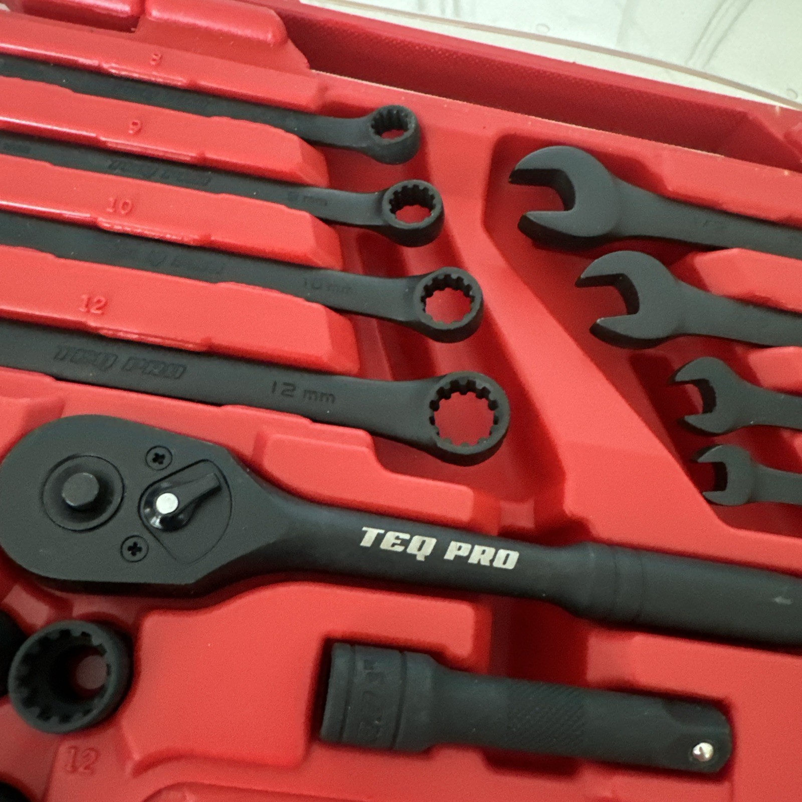 TEQ Correct Pro By GearWrench 26Pc 3/8” Drive Socket & Wrench Set MM SAE 40426A