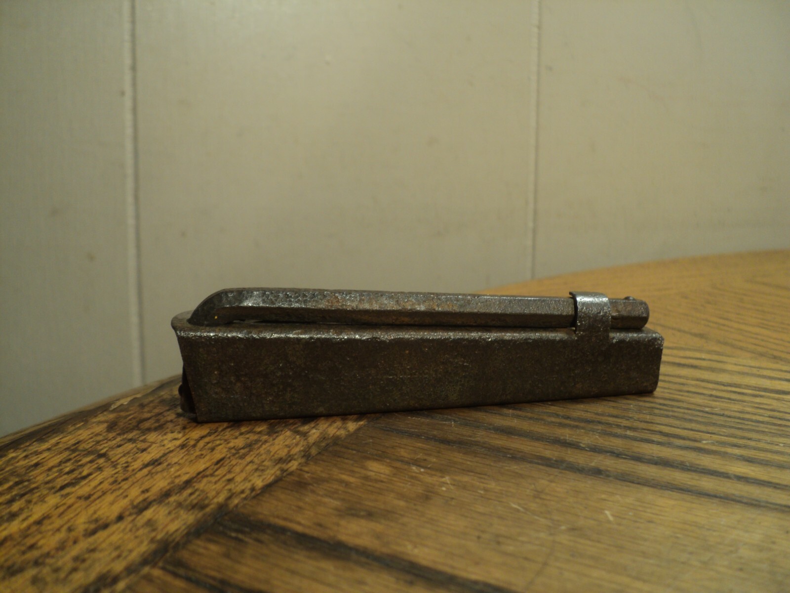 Vintage 8 Pc. Socket Set Tool w/ metal Case 3/16″ To 1/2″ Unbranded