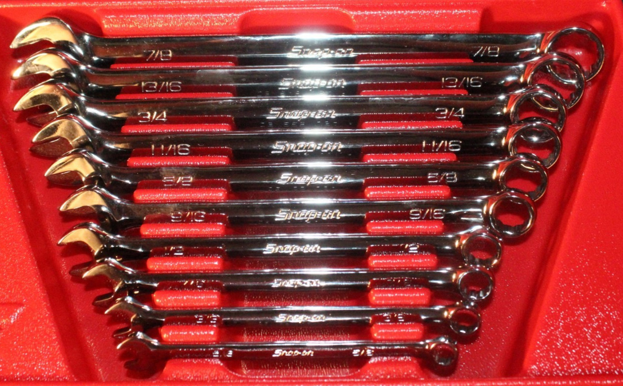 SNAP ON SOEX710 10 pc 12 point sae flank drive plus combo wrench set AO4078772