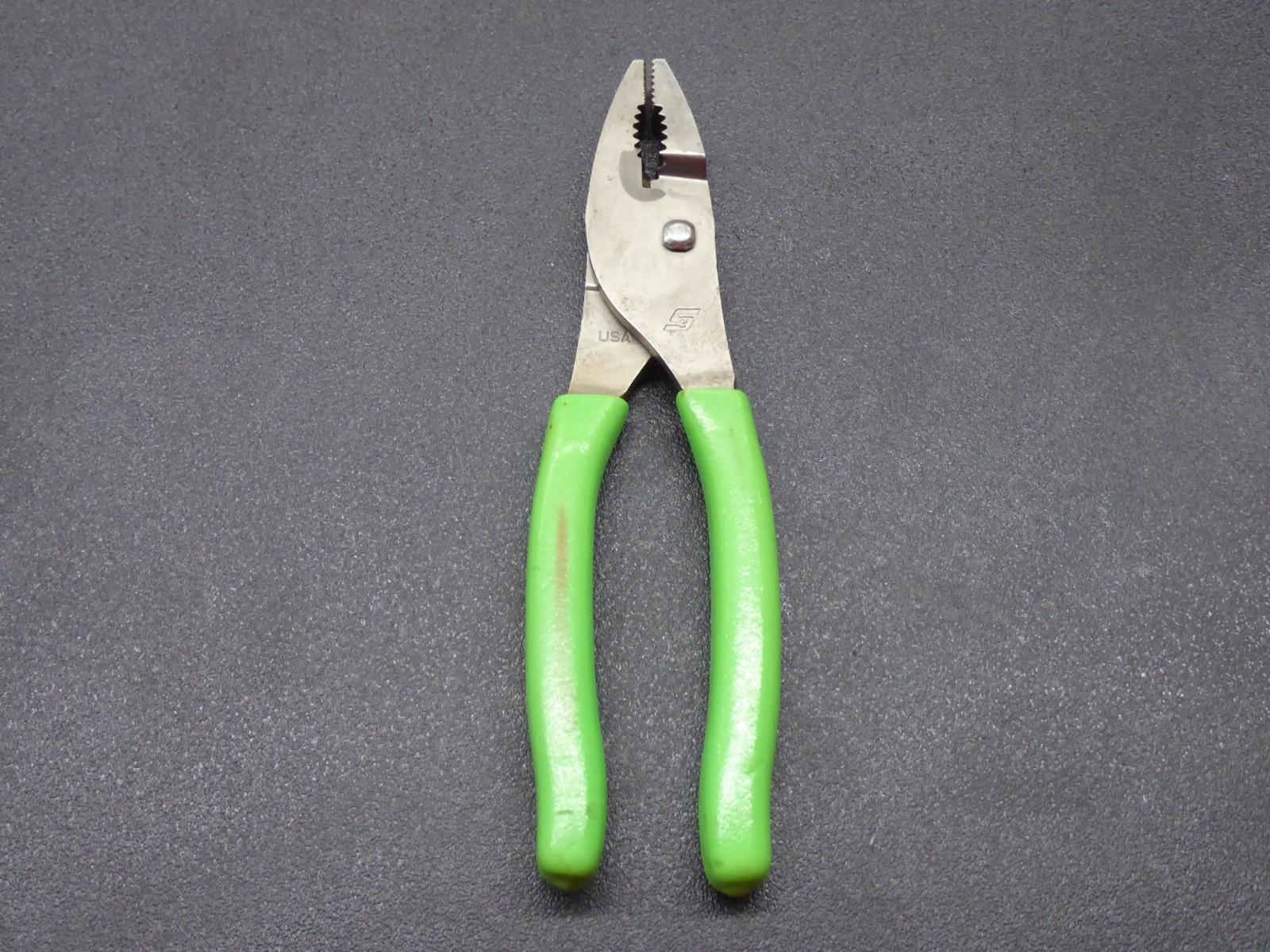 Snap On Tools 8″ Heavy Duty Talon Grip Combination Slip Joint Pliers 137ACF