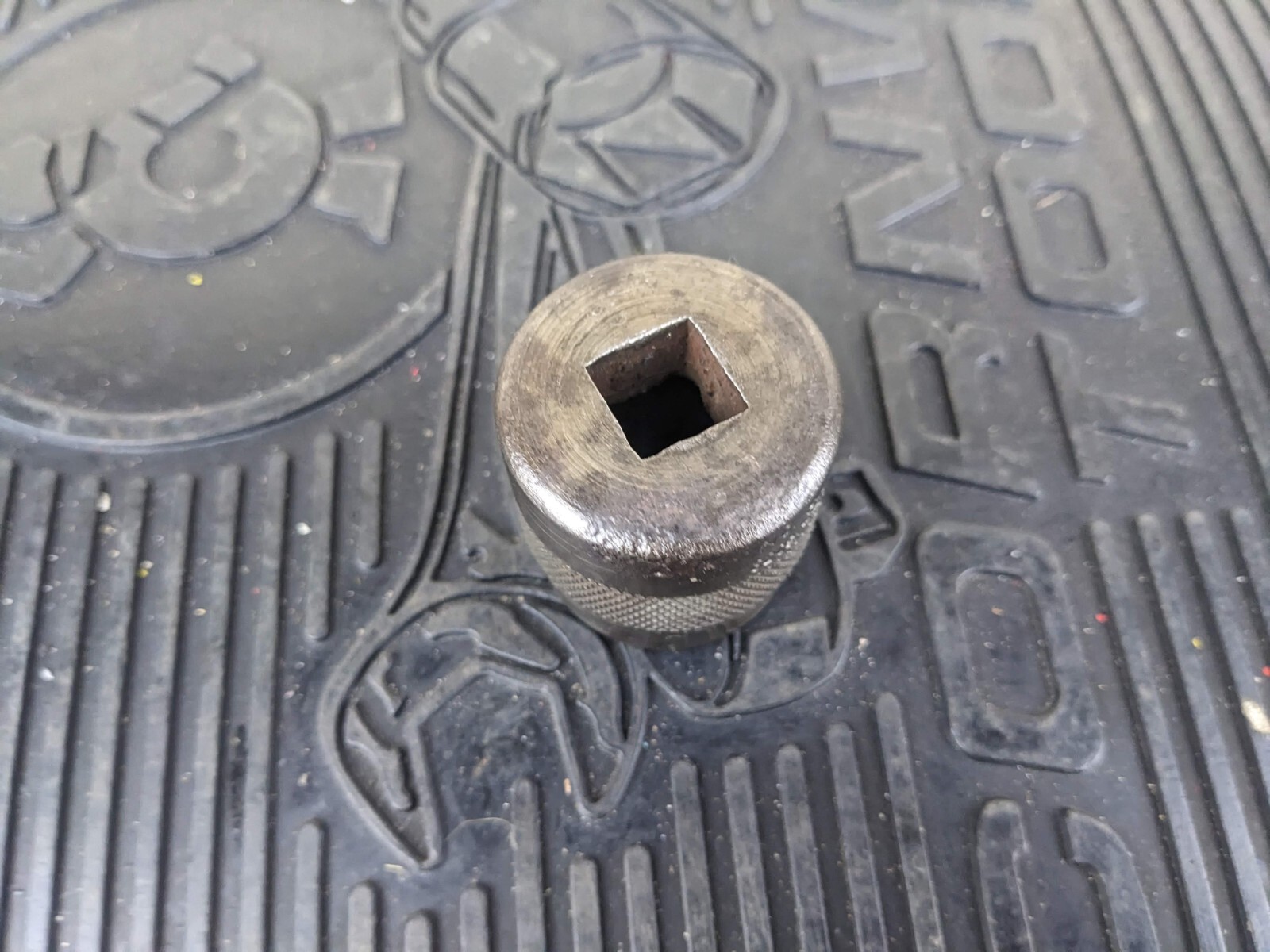 #aw239 Vintage Snap-on Tools USA 1/2″ Drive 12pt 1″ Socket SW-320 1/2 Patina