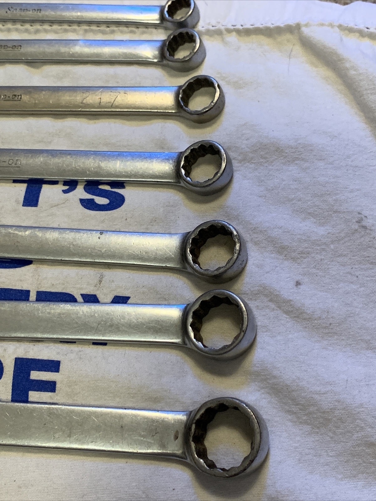 Snap-on Tools 13pc SAE 12pt Combination Wrench Set 3/8″ to 1-1/8″ OEX714KB