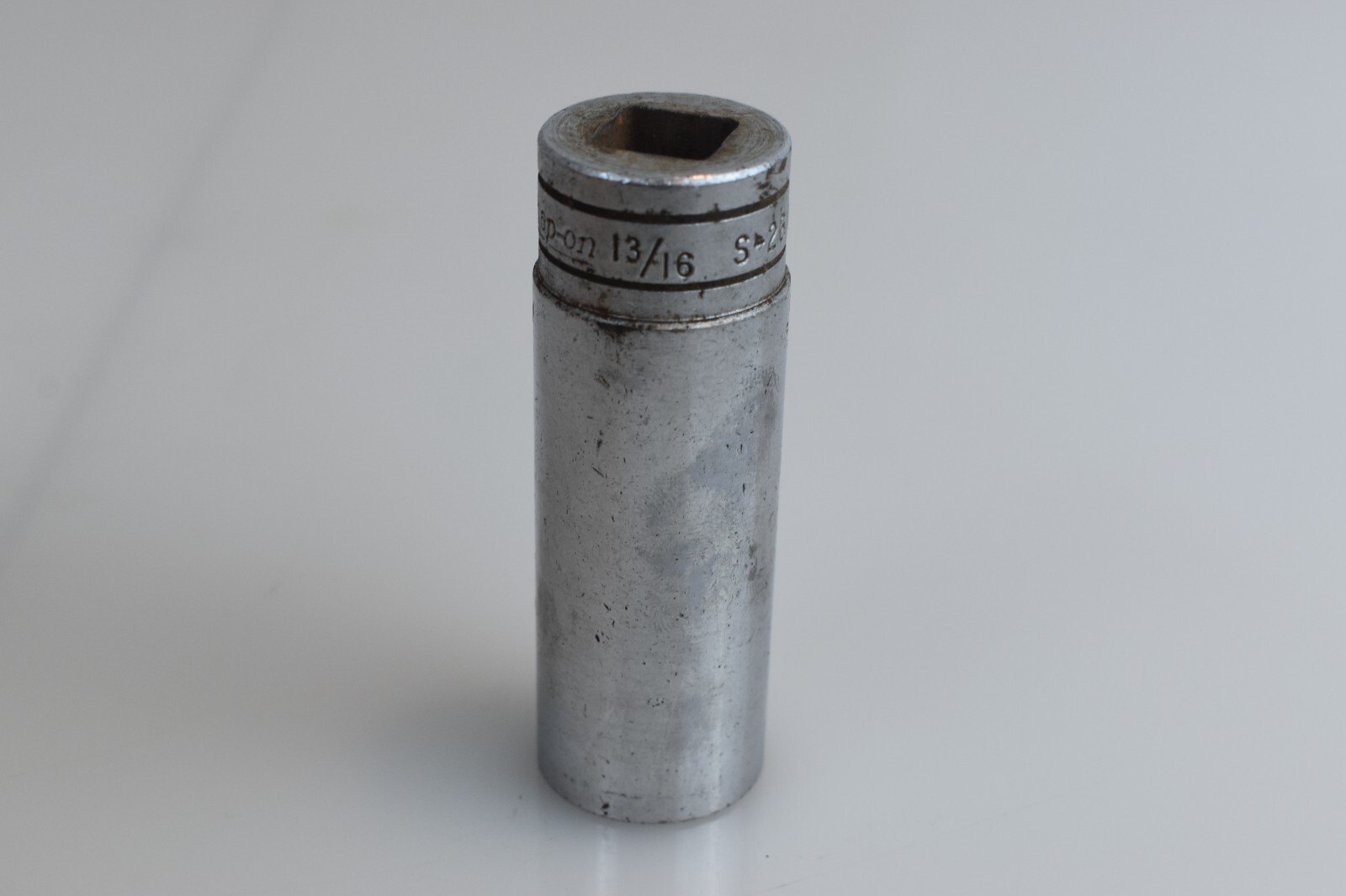 Snap On Tools S261 13/16″ SAE Flank Drive Deep Socket 1/2″ Drive 12 Point USA