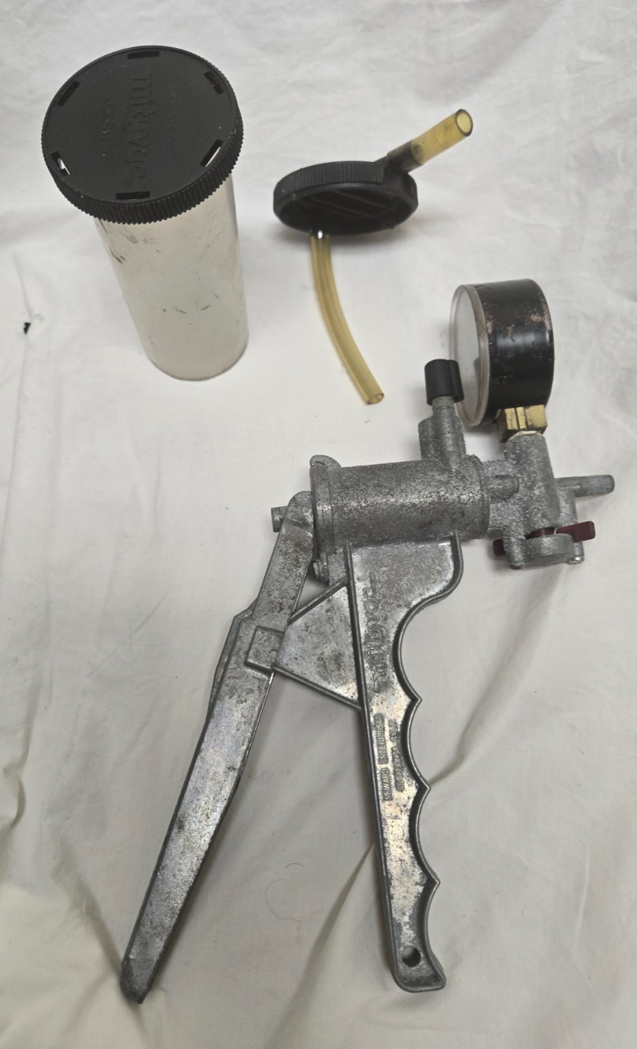 Mityvac Silverline Vacuum Pump Brake Bleed Tool, Model 4000 with case