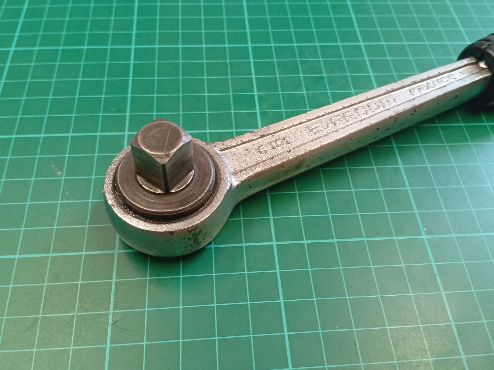 Vintage Facom S.151, 1/2″ Drive, Ratchet, Made In France (Socket Ball Defective)