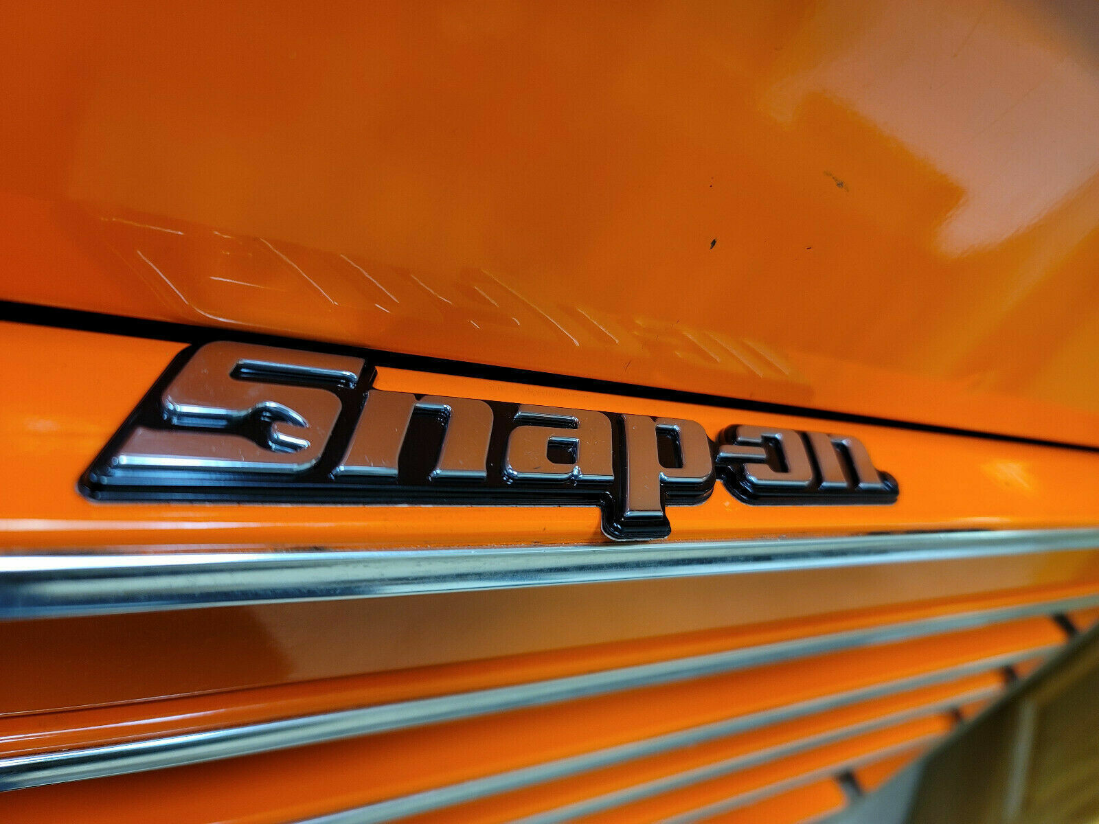 NEW SNAP-ON LOGO TOOL BOX CART 3D ROLL CAB CHROME BADGE EMBLEM DECAL ORIGINAL 8″