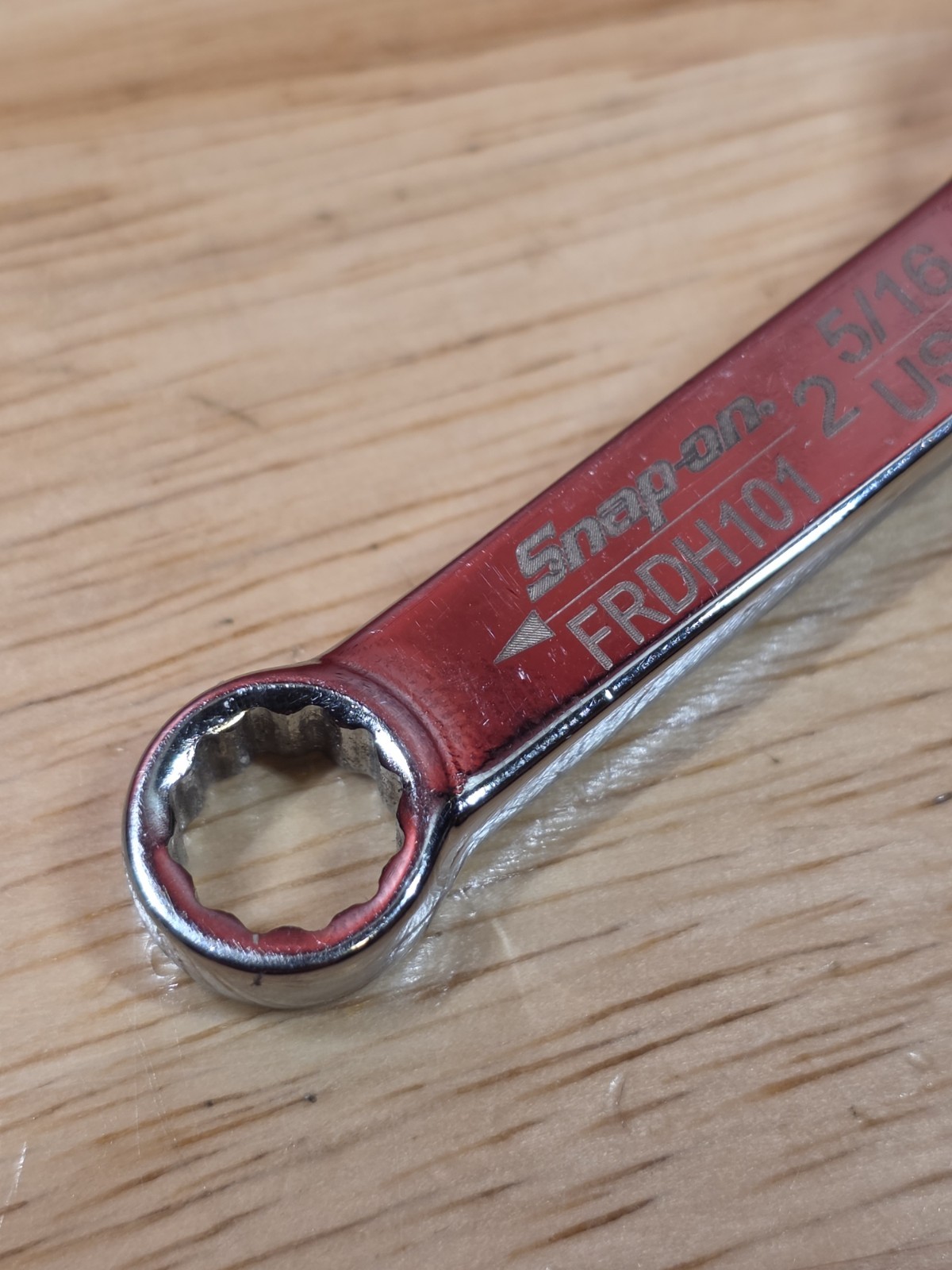 Snap-on Tools FRDH101 5/16″ NICE 3/8″ Drive 12-Point SAE Standard Torque Adapter
