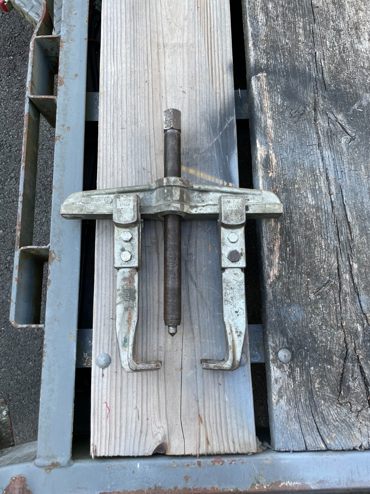 Kukko 65 – 250mm 2 arm Bearing Puller