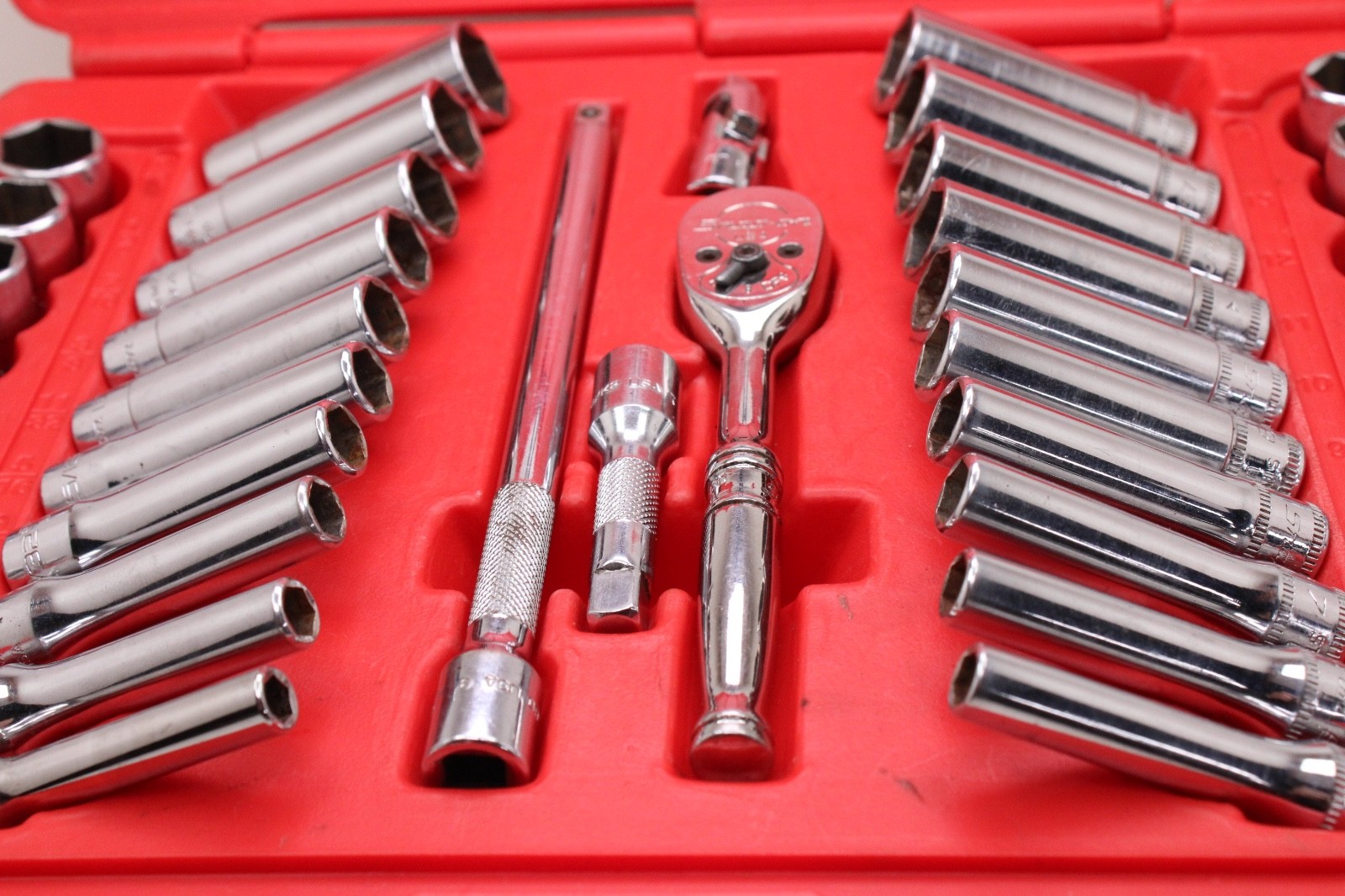 Snap-on 144TMPB 44 Piece 1/4″ Drive 6-Point Metric/ SAE General Service Set USA