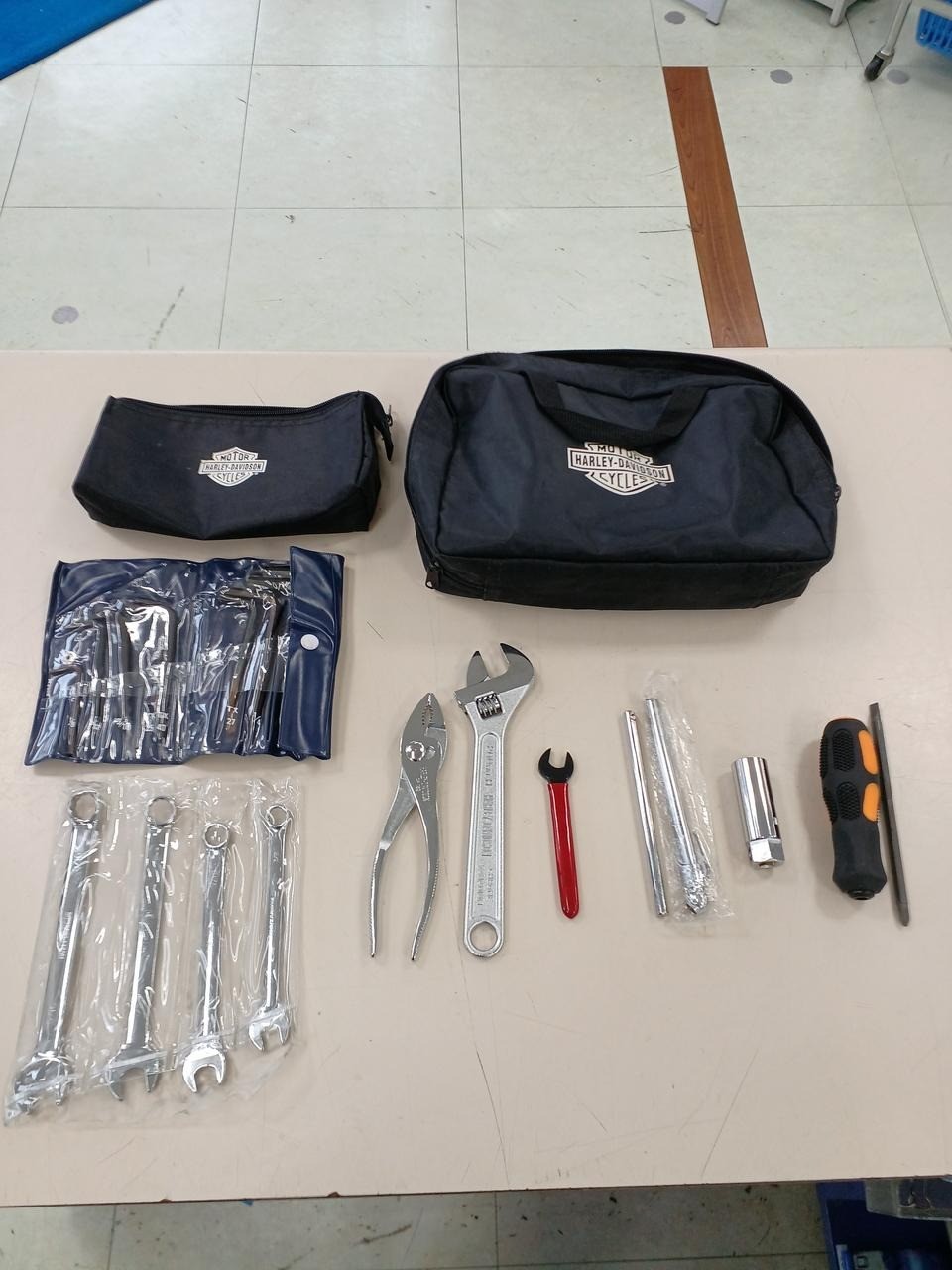 Harley-Davidson Genuine Tool Kit w/ Bag Dyna Softail OEM Motorcycle Tools Japan