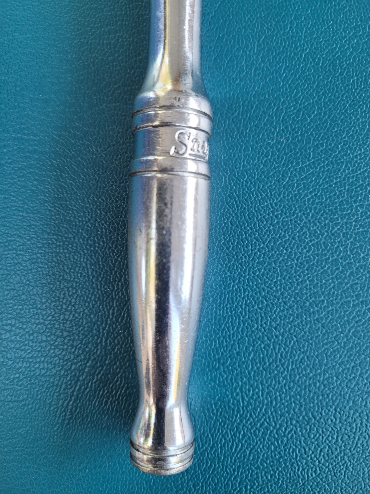 Snap-On Ratchet 3/8″ Drive 11″ Standard Grip Flex Head. F711A
