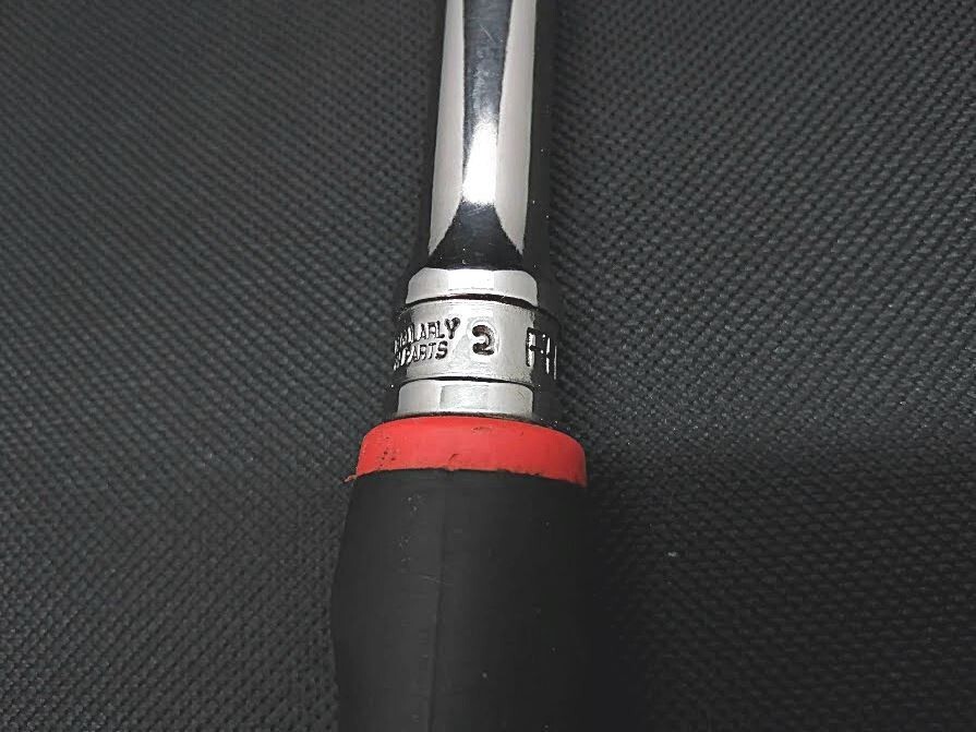 Snap on tools FHNF100 3/8 inch Ratchet Swivel Head/Red Black Used