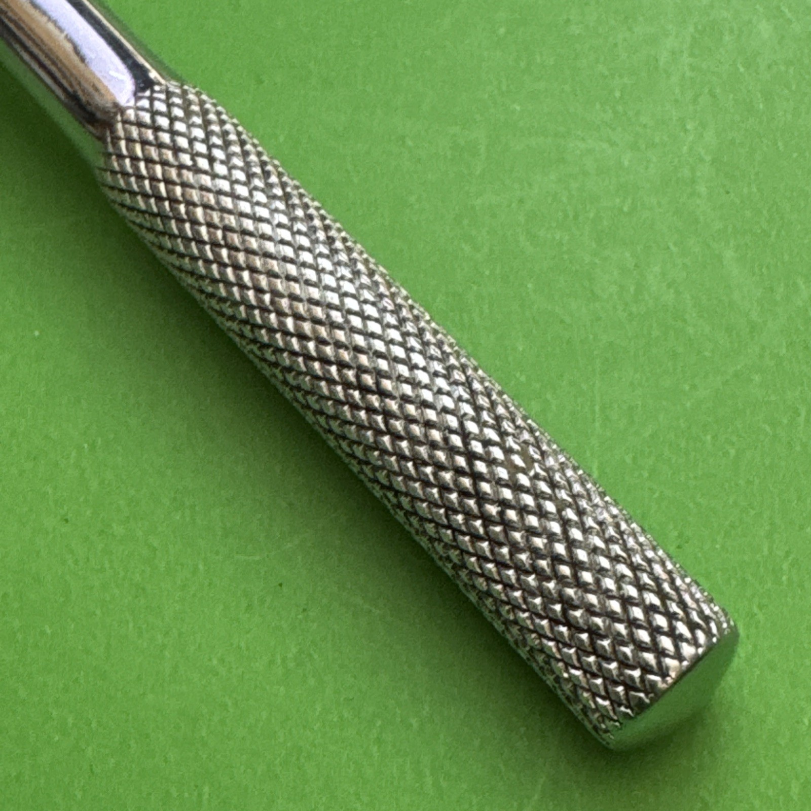 MAC Professional Tools USA 1/4″ Drive 4.75″ Long Knurled Pear-Head Ratchet MR5