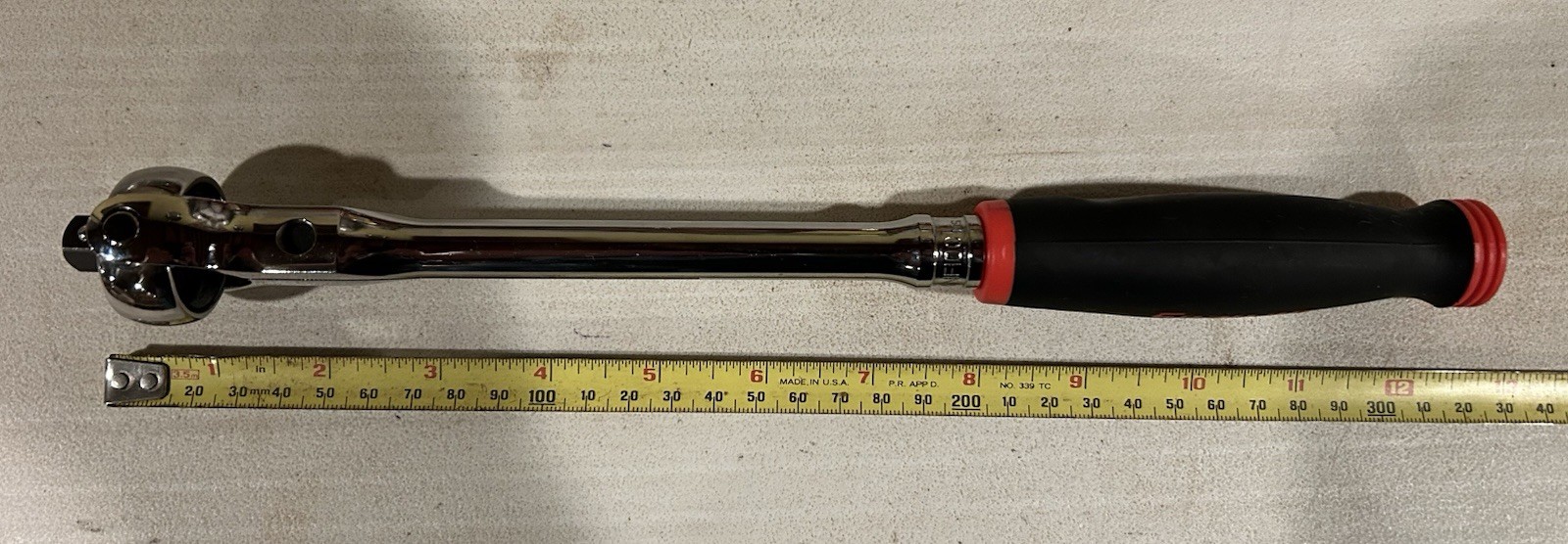 NEW Snap-on™ 3/8″ drive 13″ long Red Soft Grip Round Swivel Head Ratchet FHNF100