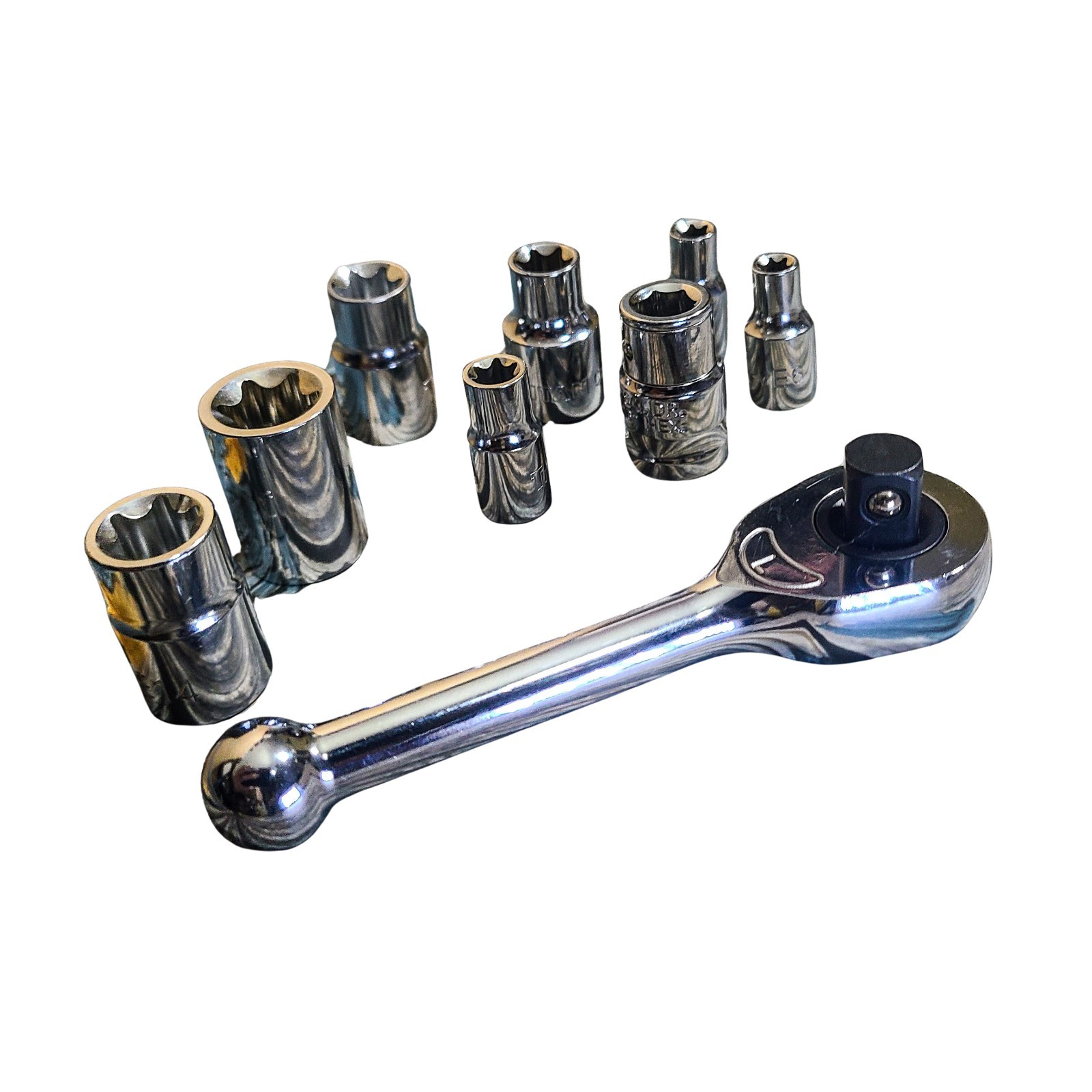 Klutch 1/4” Drive 4” Stubby Ratchet Quick Release 8 sockets set Excellent