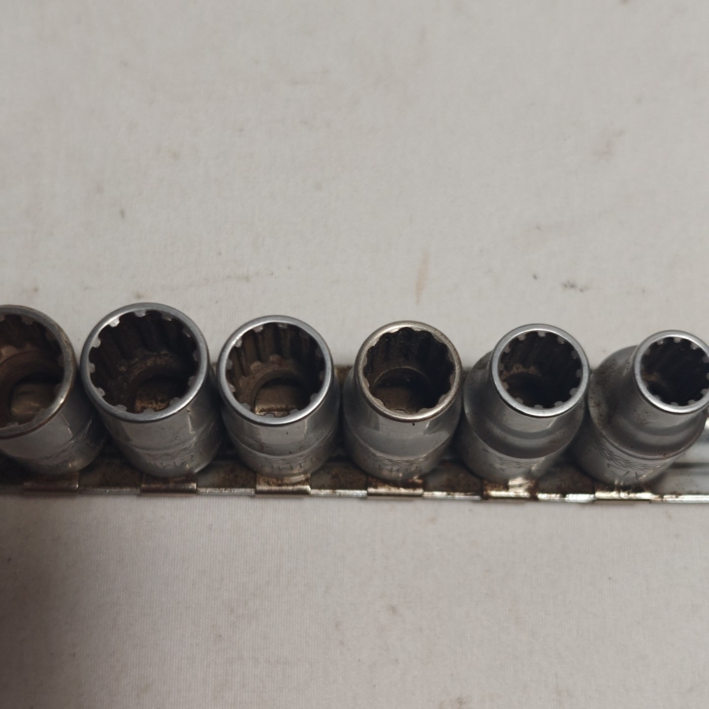 MAC Tools SPLINE Hex Metric 8mm-19mm 3/8″ DR Set Lot Socket Shallow Spherical