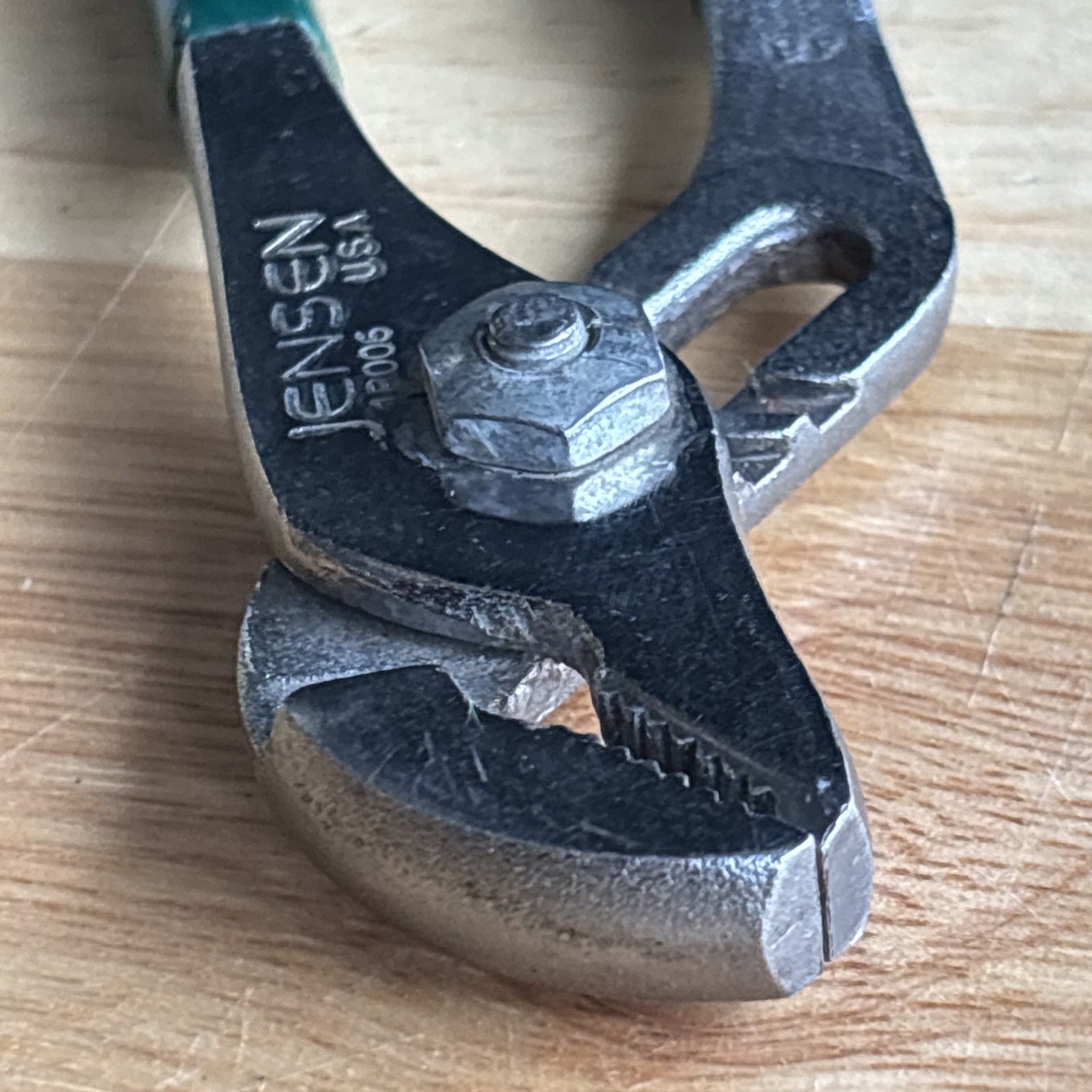 Jensen 6.5″ Slip Joint Pliers Tongue and Groove Green Handle 18006 USA