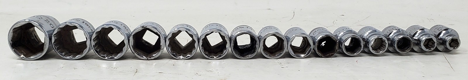 MAC Tools 15pcs Metric 3/8″ Socket Set – Mix Of 6PT & 12PT (6mm-20mm)