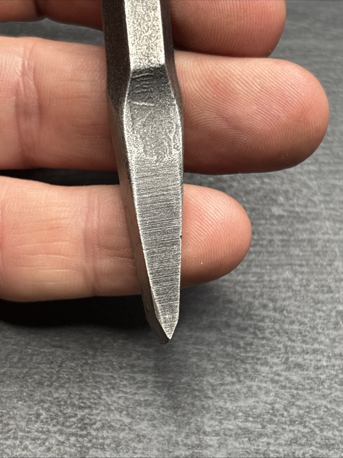 Mac Tools FCC8SS 1/4″ x 5″ Gouge Point Chisel USA