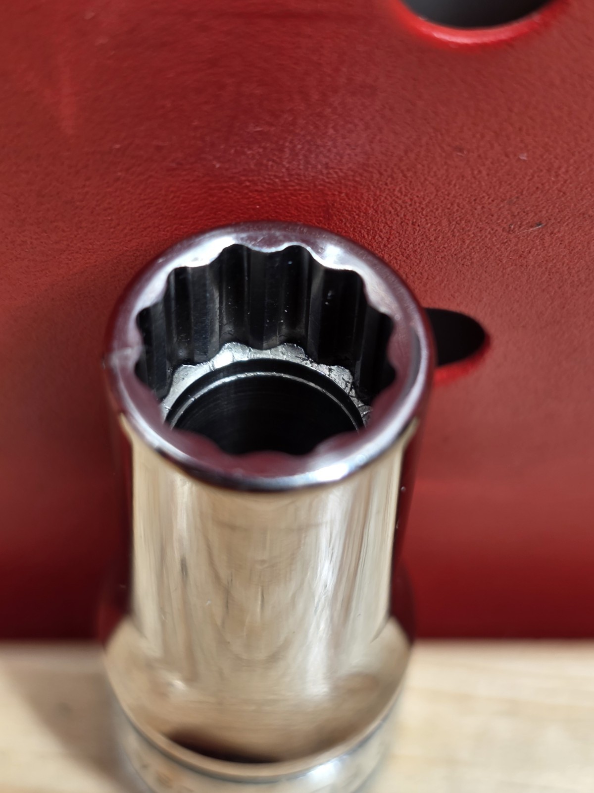 Snap-on Tools FDS121 3/8″ SAE 3/8″ Drive 12-Point Semi-Deep Chrome Socket