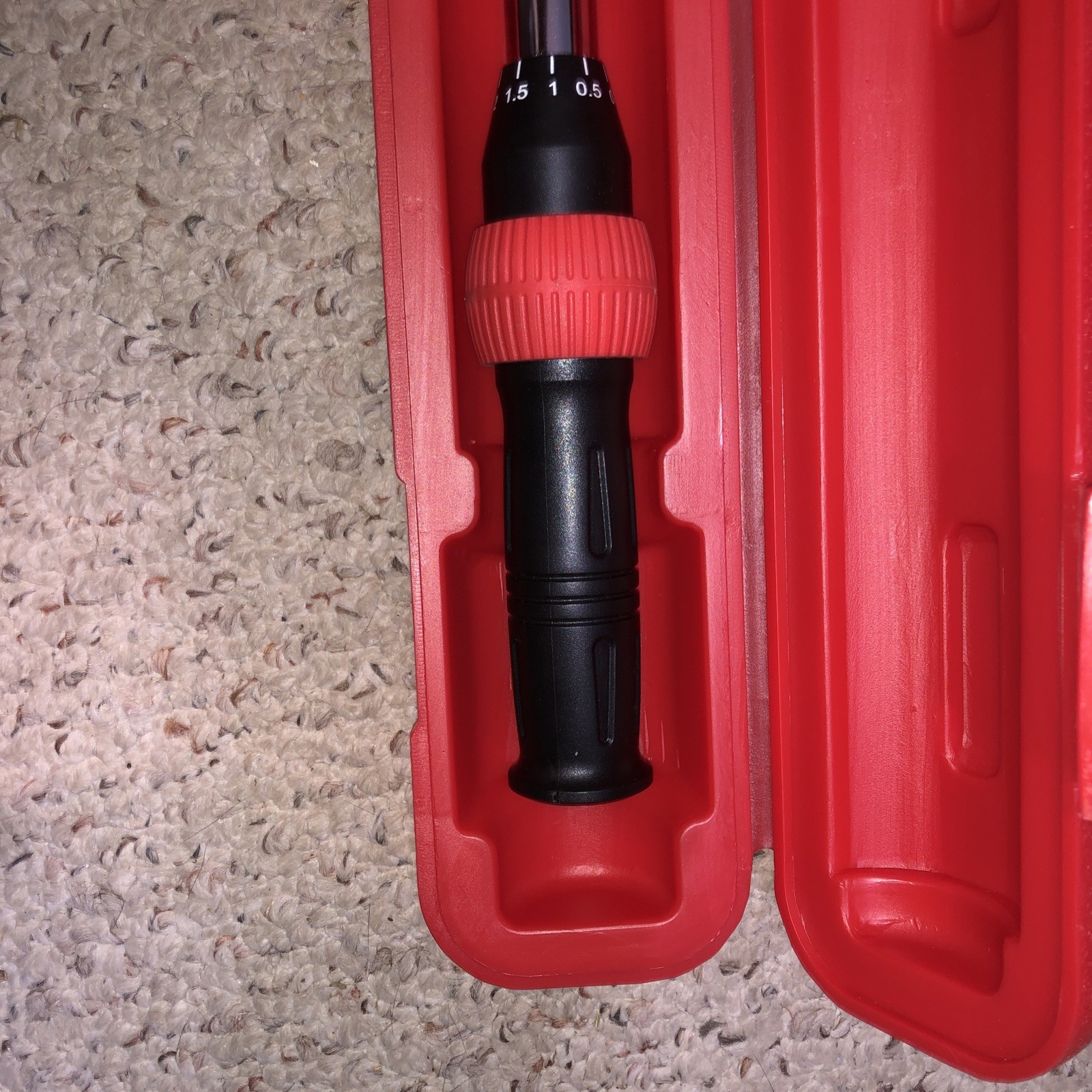 K-Tool 72143 3/8″ Drive Click Long Torque Wrench, 10-100 ft/lb Capacity w/ Case