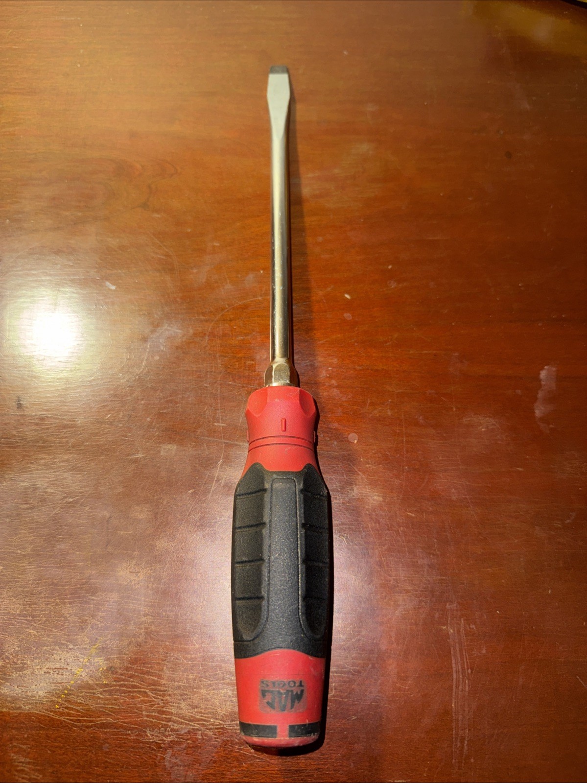 Mactools Flat Head Screwdriver PKRB8CR Red Hard Handle Used