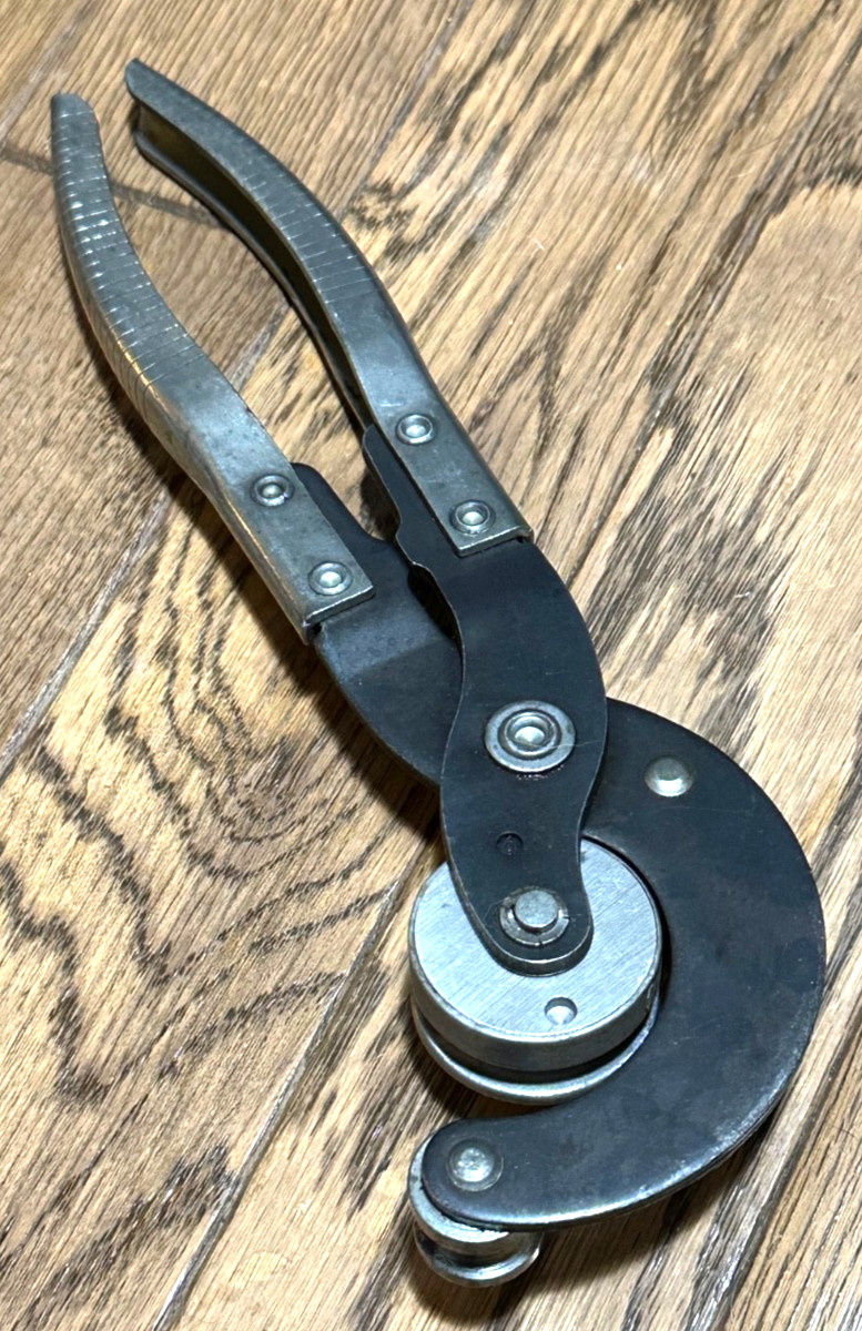 🇺🇸 KD Tools Tubing Pipe Brake Line Hose Tube Bender Pliers Bending Adjustable