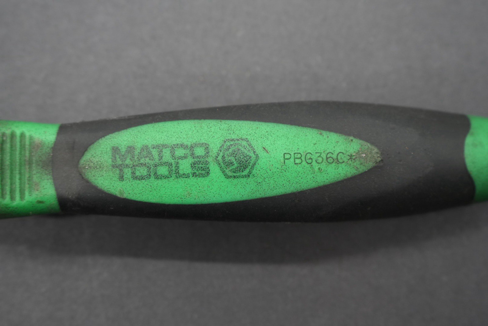 Matco Tools Pry Bar 36”Inch Bent Curved Tip Strike Handle (Green) PBG36C