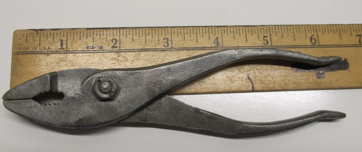 Motorcycle Slip Joint Pliers 6-1/2″ long, galvanized finish and textured grip.