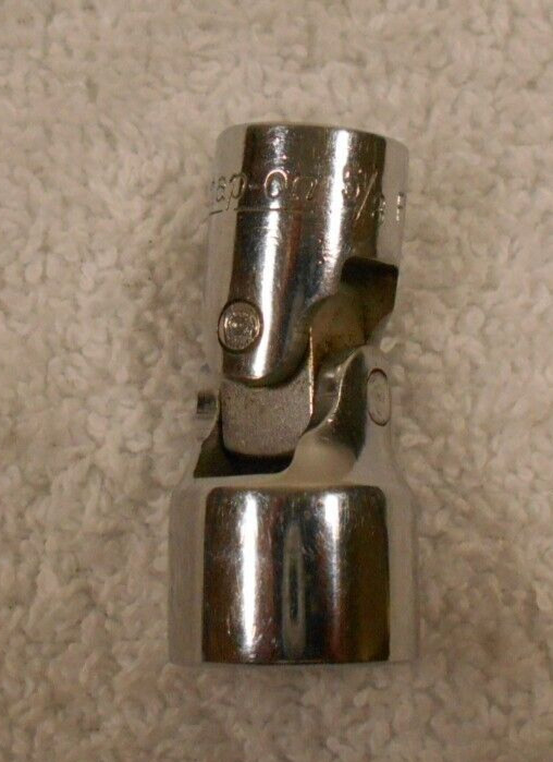 Snap-On Tools 3/8″ Drive 5/8″ Chrome 12 Point Swivel Socket FVU-20 FREE Shipping