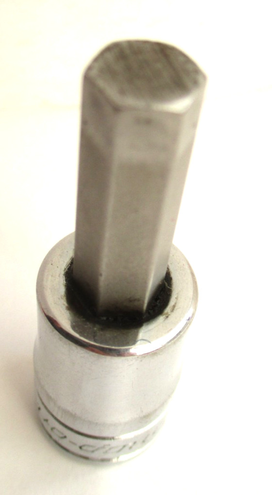 Snap-On Tools FA10E Hex Bit Socket Driver, 5/16″, 3/8″ Drive. GREAT!