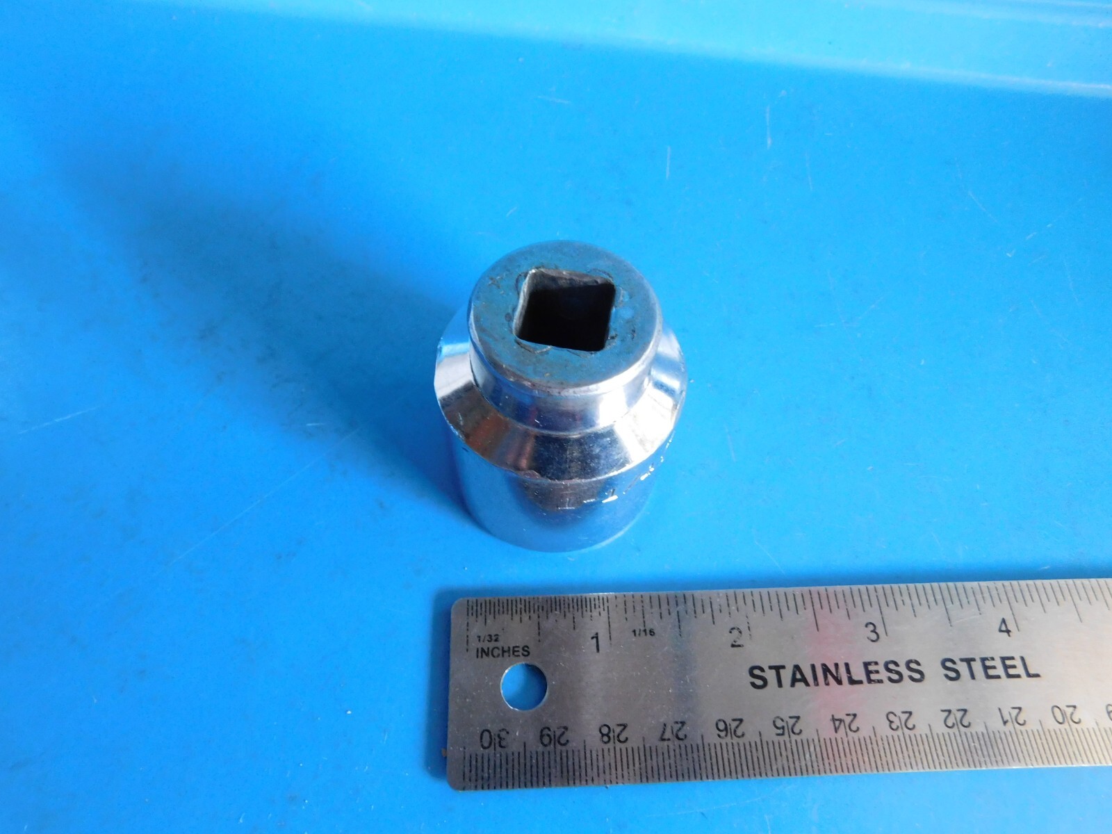 USED, MAC TOOLS » 1-1/4 IN. » 1/2 IN. DR. SHORT 6 POINT SOCKET, PART #V406