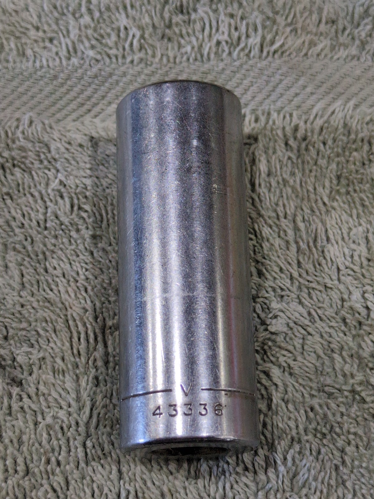 Craftsman USA 11/16″ 6 Point 3/8″ Drive Deep Socket 43336 -V- Series