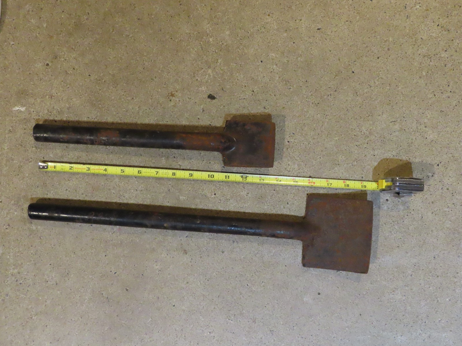 Vintage 14” & 20″ Large Dolly Spoon 4 Pounds Auto Body Fender Repair Unbranded