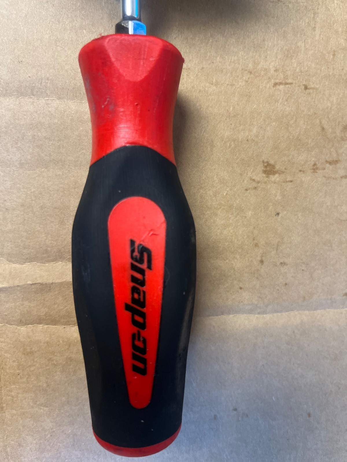 SNAP ON SGD4B – 9.75″ LONG FLAT BLADE COMFORT GRIP -RED/BLACK HANDLE-LOT#33