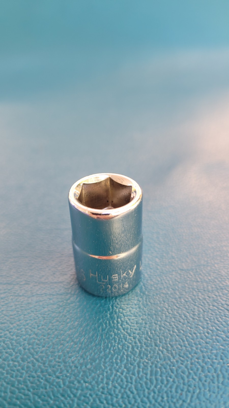 Husky 22014 7/16″ Chrome Shallow Socket 6 Pt 3/8″ Drive Made In USA