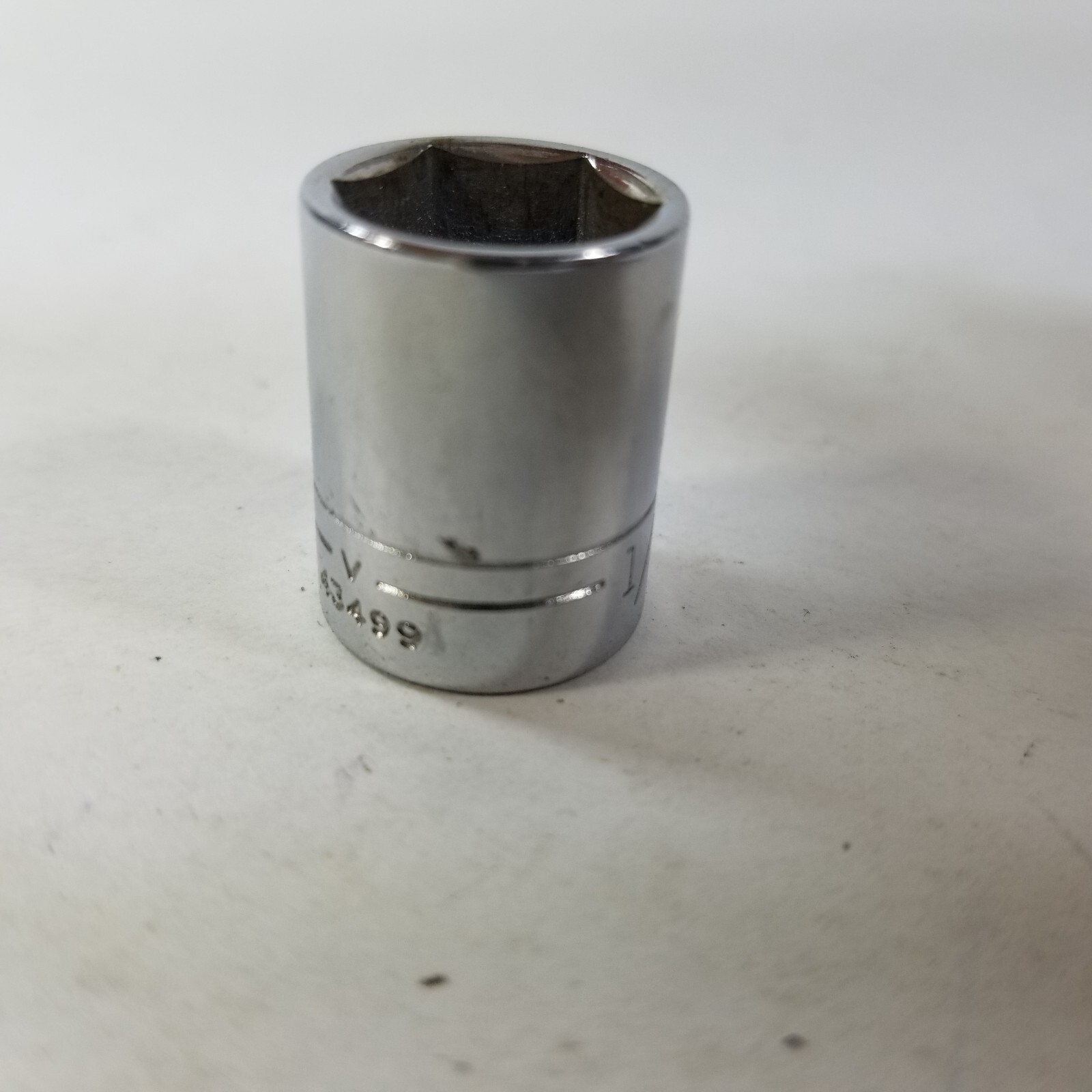 Craftsman -V- 43499 1/2″ 6pt 1/4″ Drive Socket
