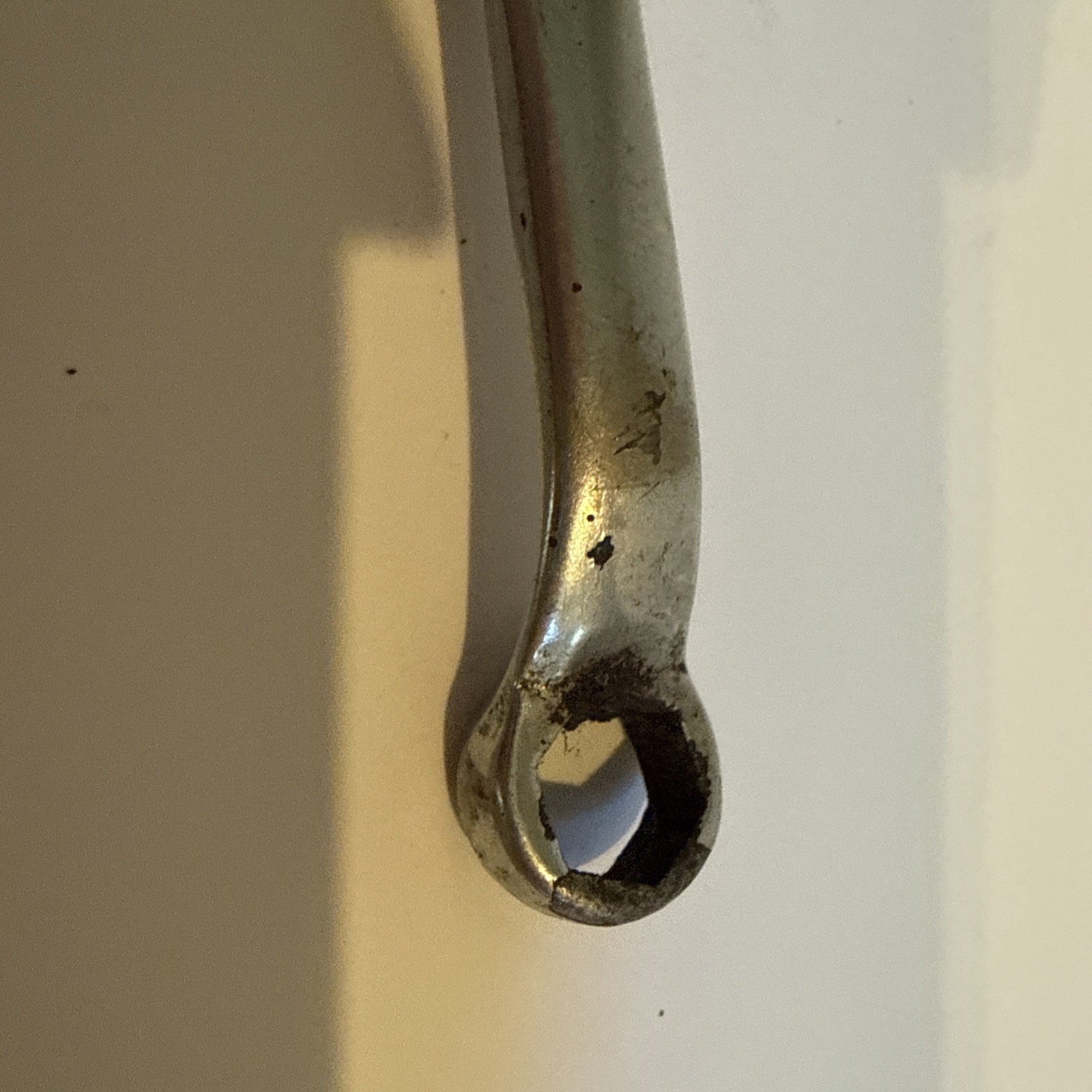 Snap-on USA 1/4 x 5/16″ Offset 6-Point Wrench XS-810-S