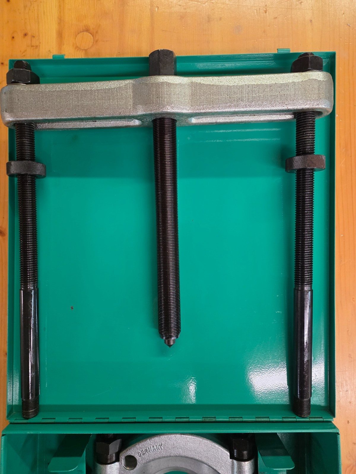 KUKKO Bearing Separator & Extractor Set, 884500 C, in orig. Metal case, Germany