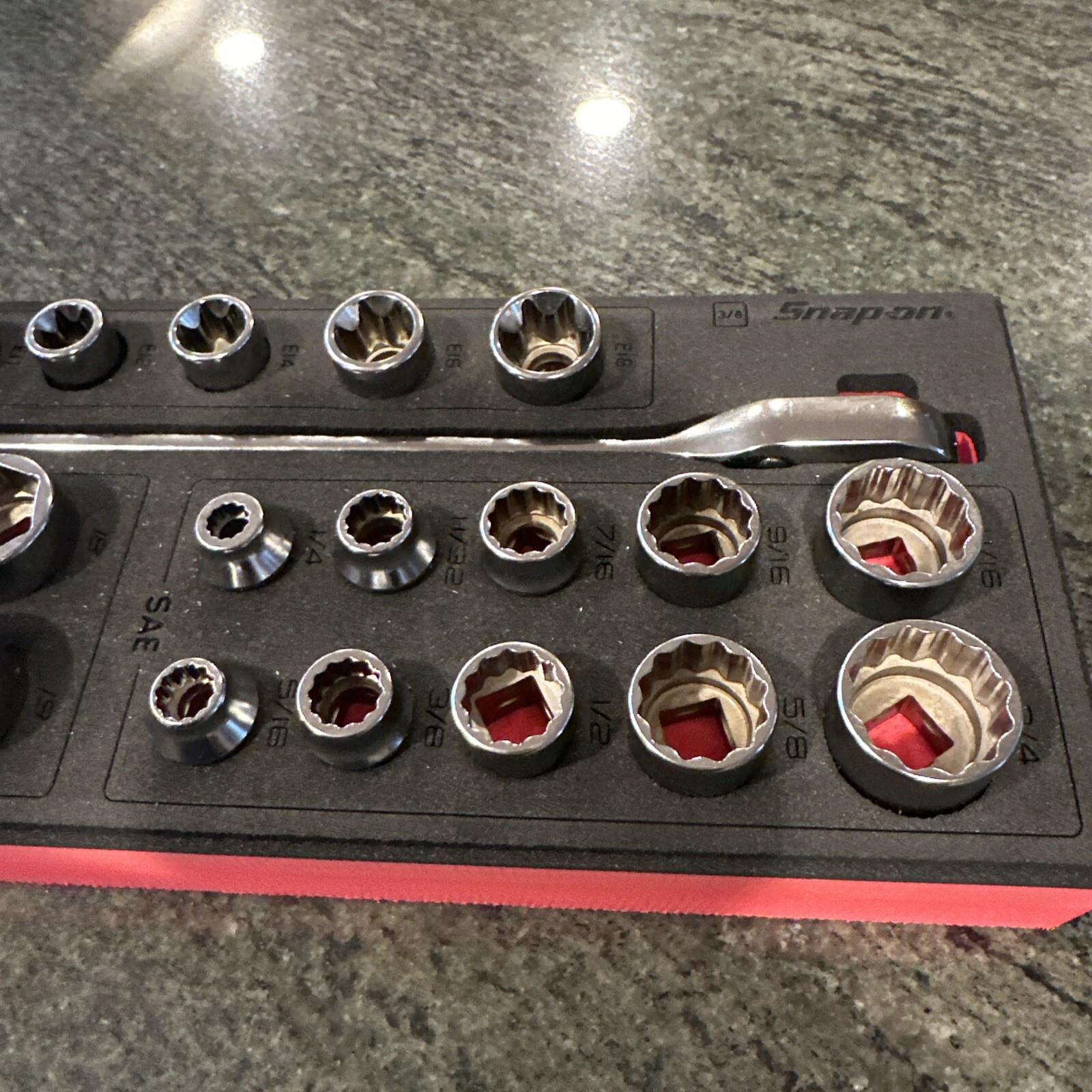 Snap On 230rfsmle 30 pc low profile ratchet and socket master foam set new