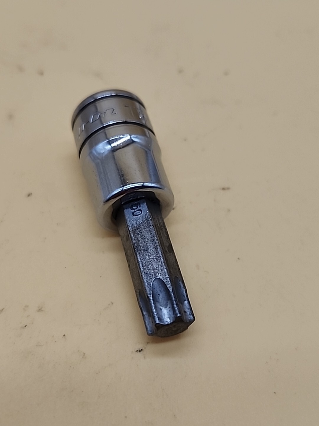 Snap-on Tools 3/8″ Drive T50 Standard Torx Bit Chrome Socket FTX50E USA