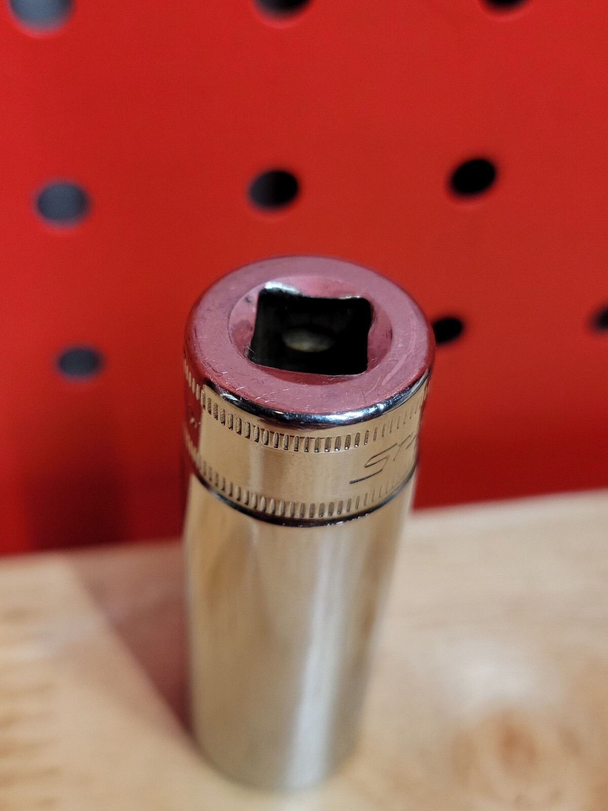 Snap-on Tools SFSM17 17mm 3/8″ Drive 6-Point Metric Deep Chrome Socket