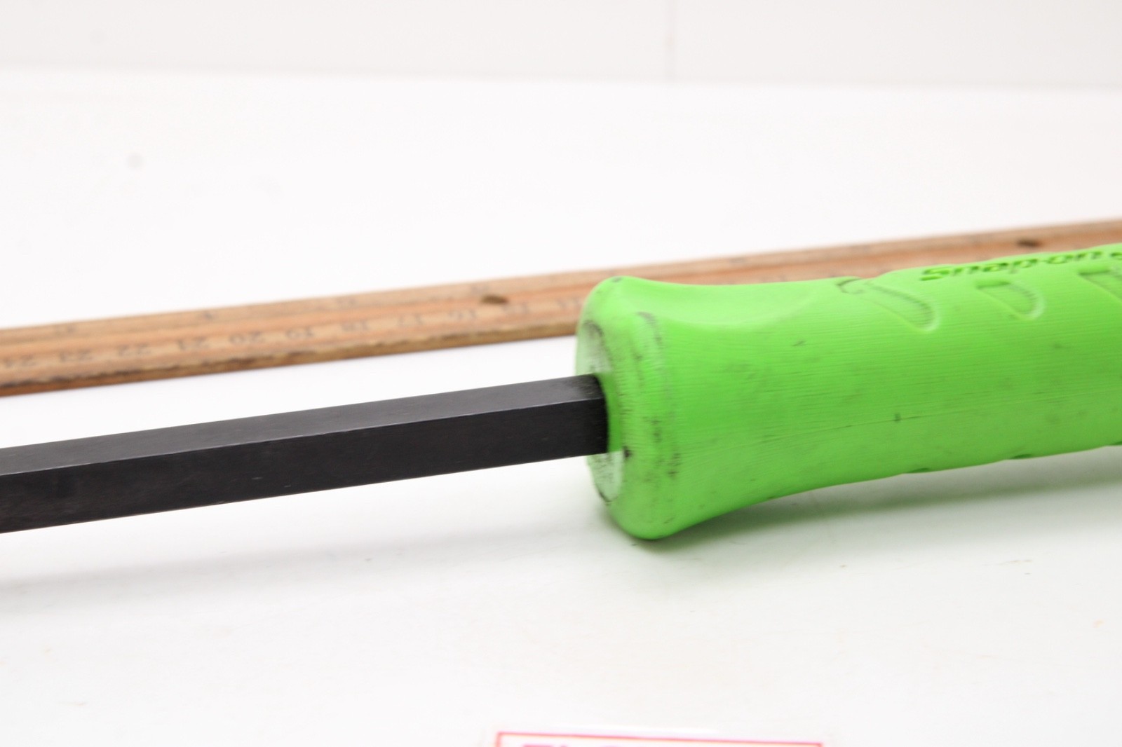 Snap On SPBS12A 12-3/4″ Long Green Striking Handle Prybar USA