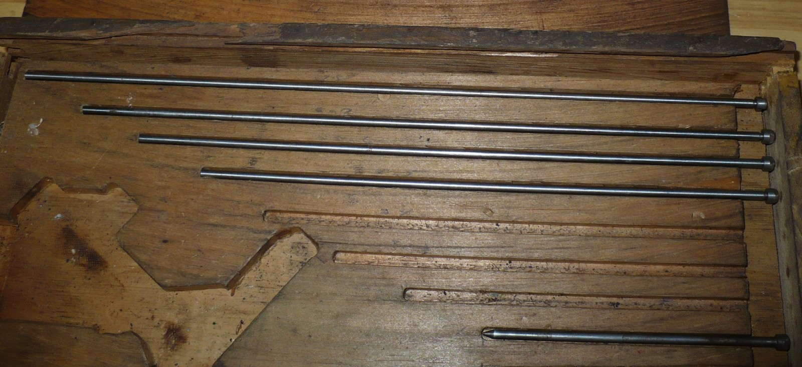 Vintage Starrett 440-B Depth Micrometer and Rods, Wooden Box
