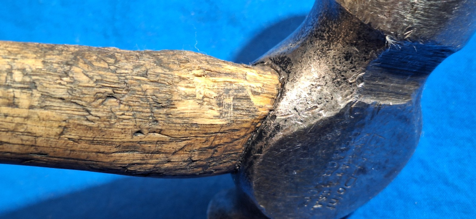 Blue Point BP40B 40oz Ball peen hammer wood handle tight head
