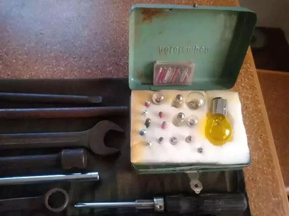 Mercedes Benz tool kit Ponton w136 170 V-s w120 220 190 sl w187 w186 w105