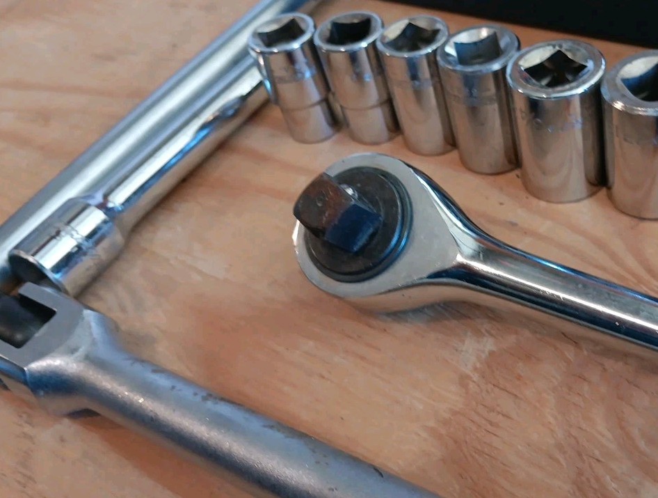 Pro America 1/2″ Drive 17 Piece Socket Set Made In USA
