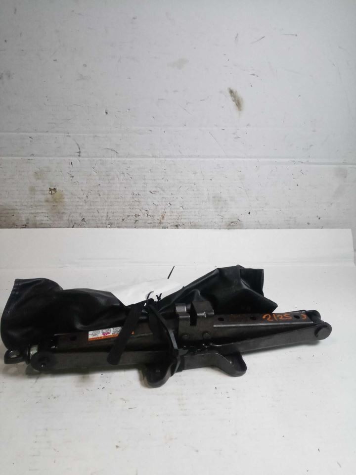 RAV 4 2016 Tools 536219